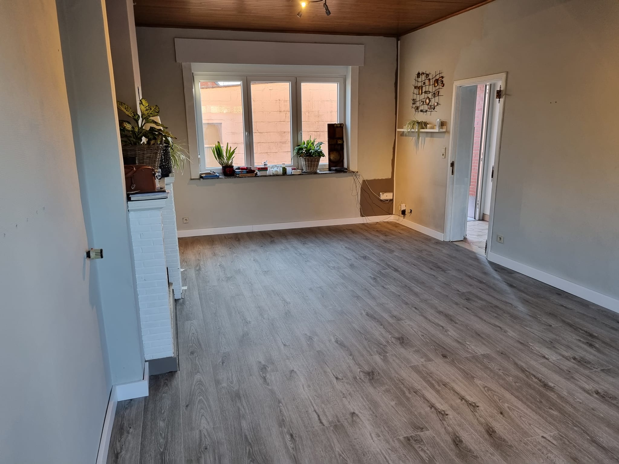 Réalisation Renovsol à domicile en parquet flottant de la marque Pergo